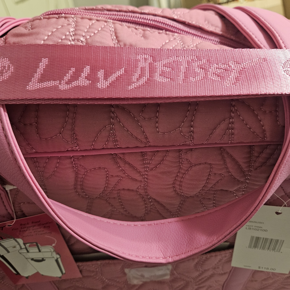 Betsey Johnson Pink Quilted Travel Bag - Picture 3 of 7